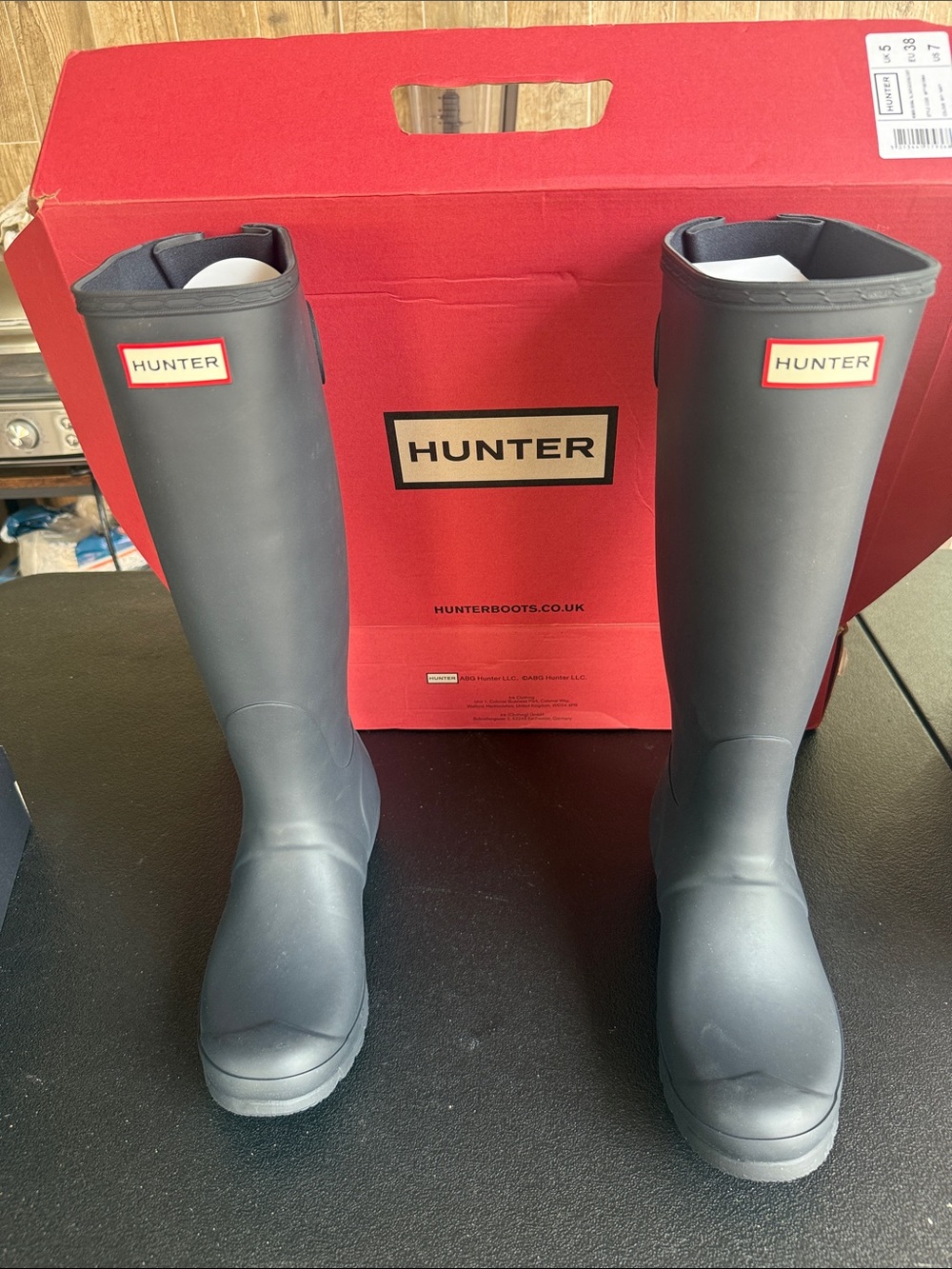 Hunter Women’s Original Tall Rain Boots in Navy Womens 7